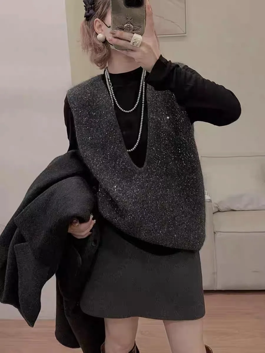 

Elegant Knitted Wool Vest Women's Deep V-neck Layering Soft Versatile Personality Backless Tank Top Commute Style Color
