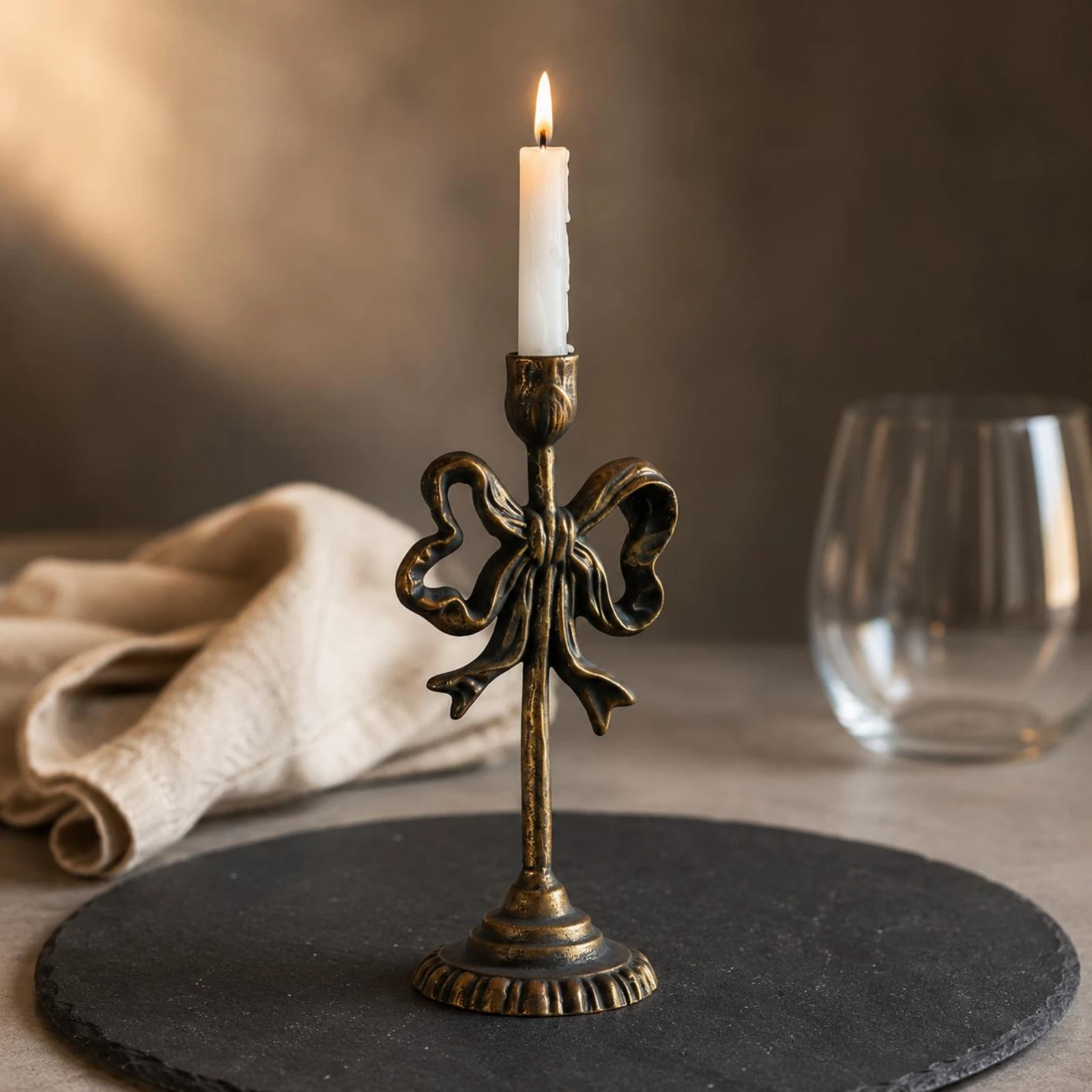 Bow-Shaped Candle Holder Antique Distressed Finish Wrought Iron Candle Holder Iron Candlestick Stand Farmhouse Design Table
