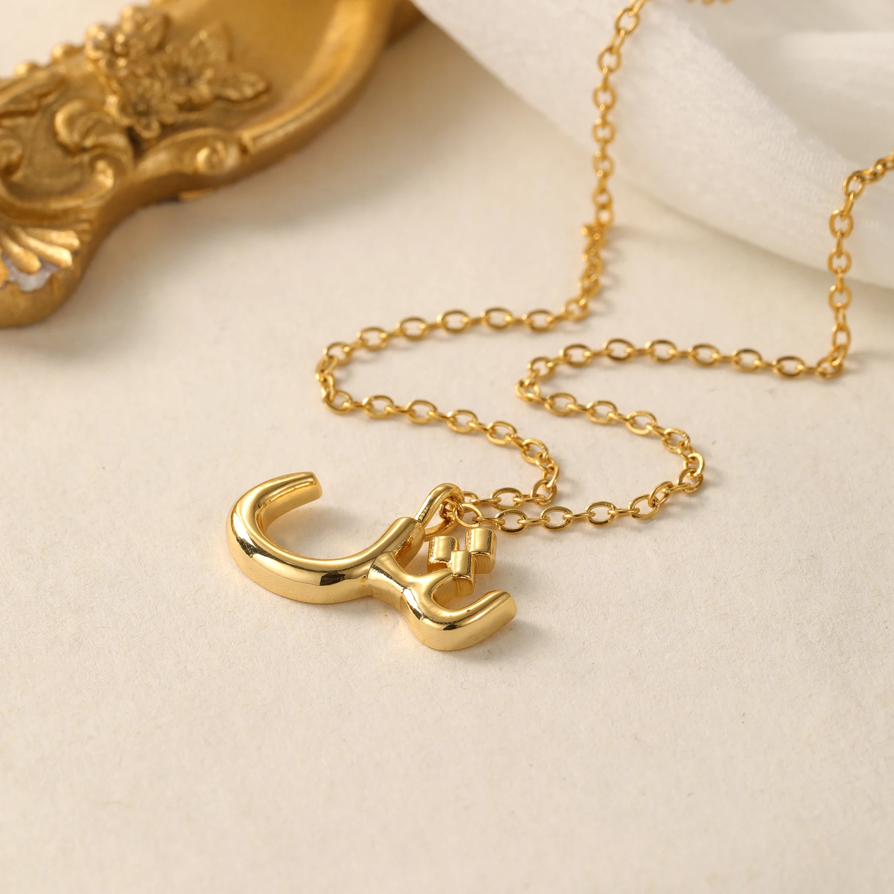 

3D Arabic Name Necklace Custom Personalized Calligraphy Pendant Copper Base 18K Gold Plated Islamic Jewelry Gift for Her