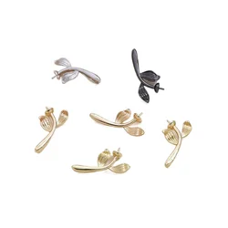 2 Pieces 10*21mm  Copper Plated Gold Leaf Shape Pendant  DIY Jewelry Discovery Baroque Pearl Doll Pin Accessories Materials