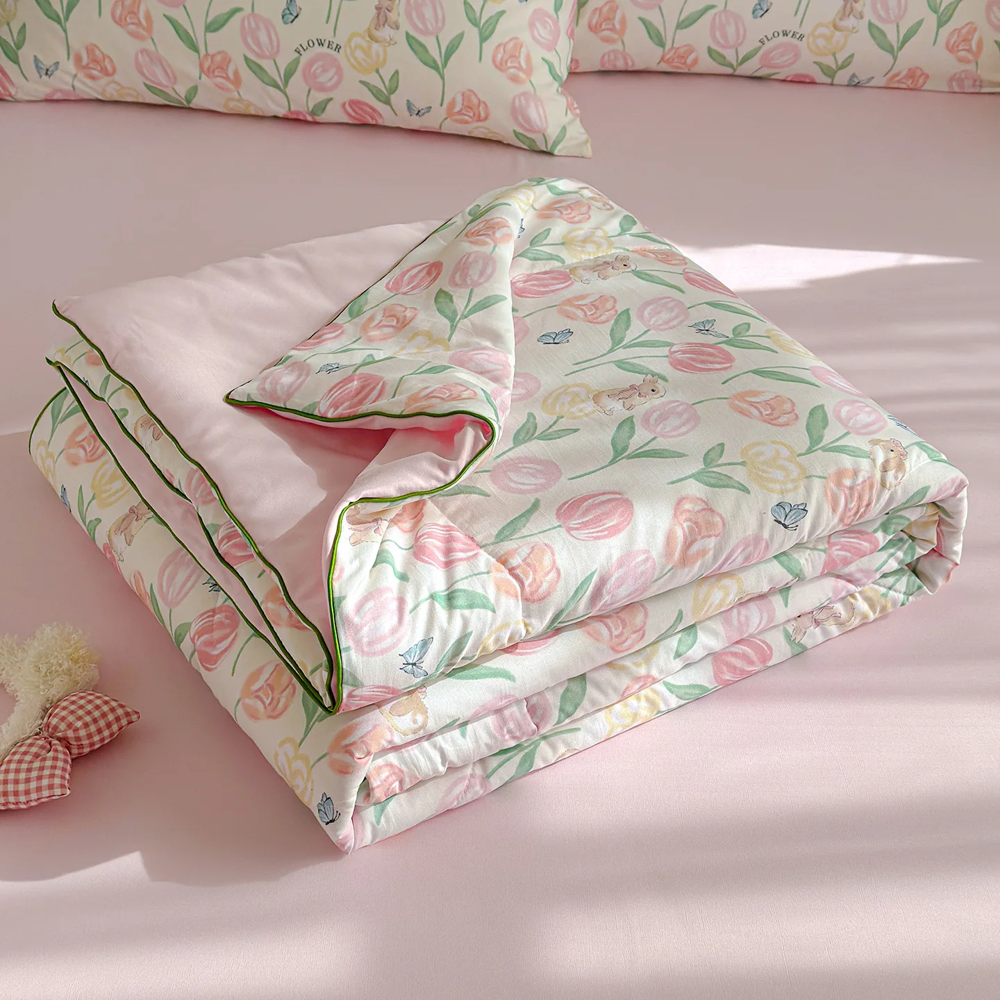 Summer Blanket Set Soft Thin Quilt Bed Sheet Pillowcase 4pcs Bedding Set Lightweight Summer Comforter Set Queen Bed Linens