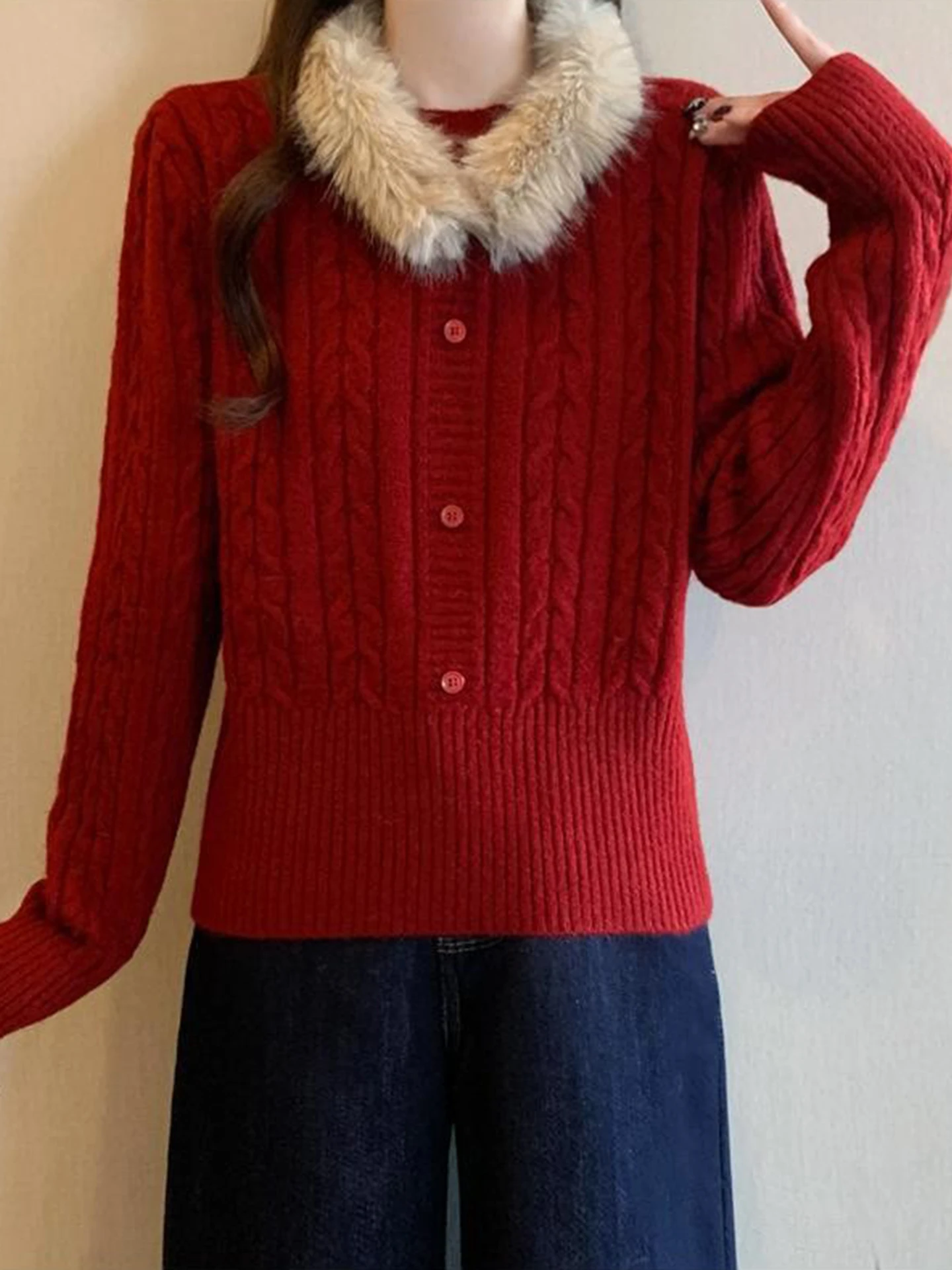

Красный вязаный свитер с меховым воротником и узором косы, женский, осенне-зимний, больших размеров, утягивающий базовый топ для Нового года