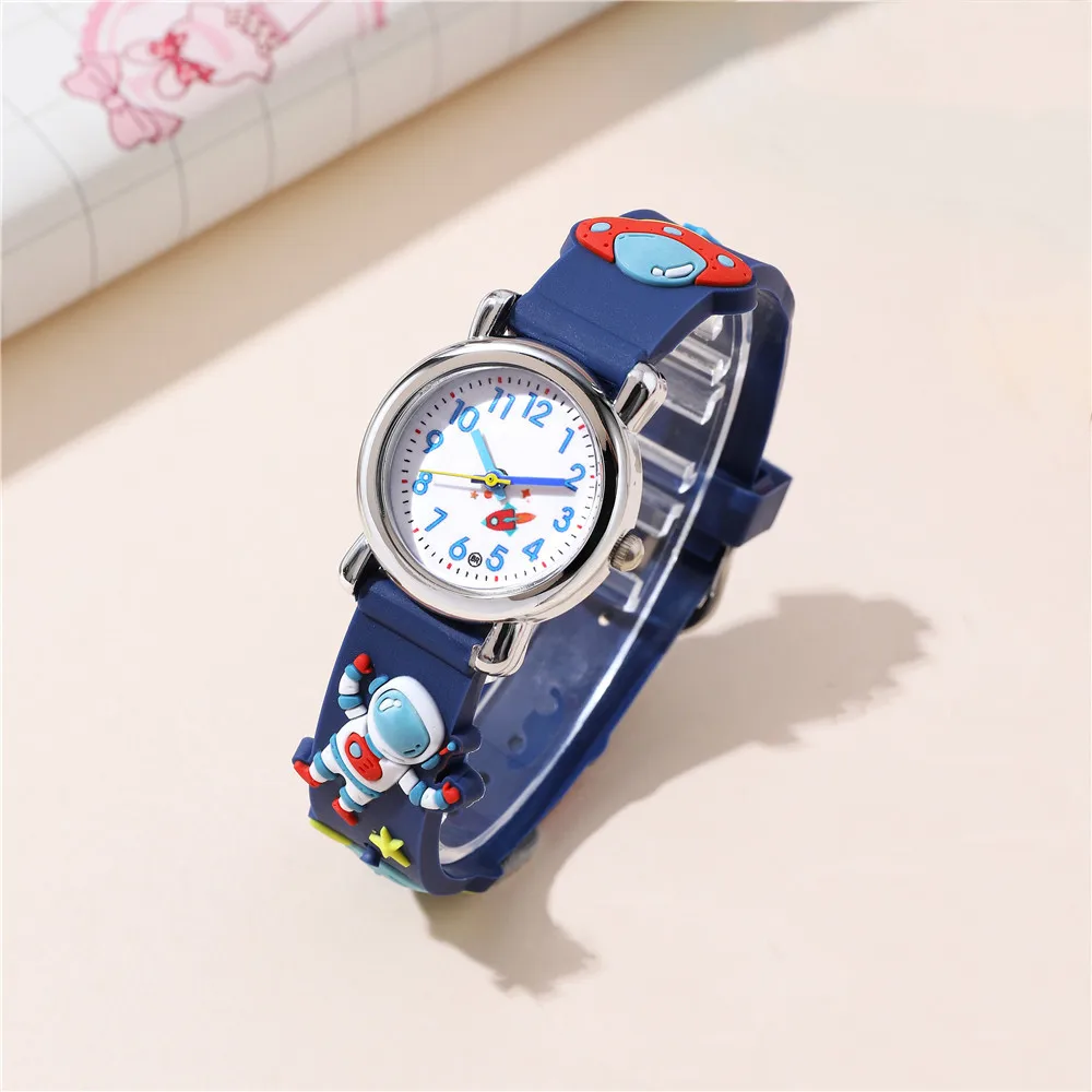 New Kids fashion Watches Astronaut Pattern Series Children\'s wristwatch Color Plastic tape Boy Girl Student Gift Watch