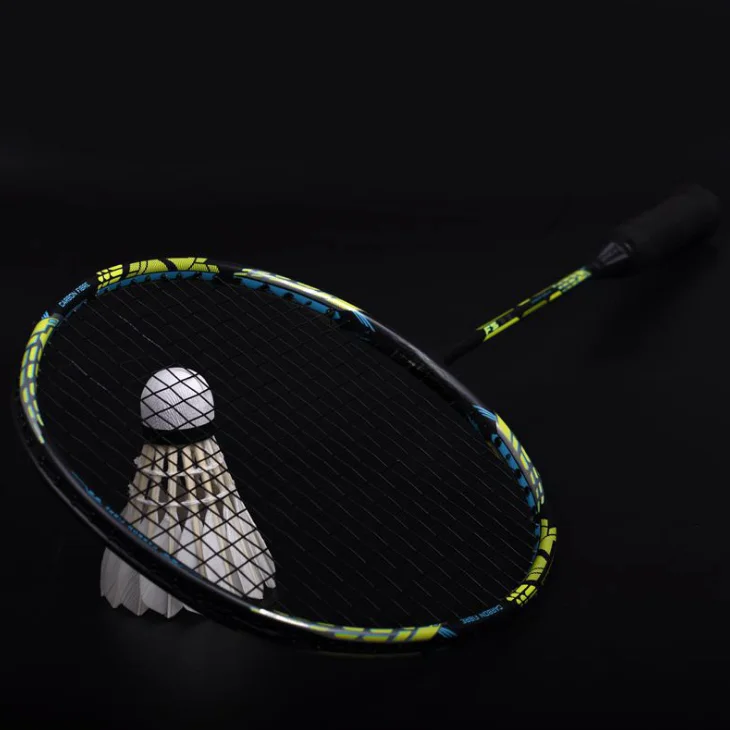 Wholesale customized high quality professional training graphite/carbon fiber badminton racket