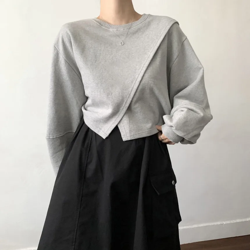

Korean Style Sweatshirt with Slit Design for Women Spring Autumn Winter Casual Comfortable Soft Material Streetwear