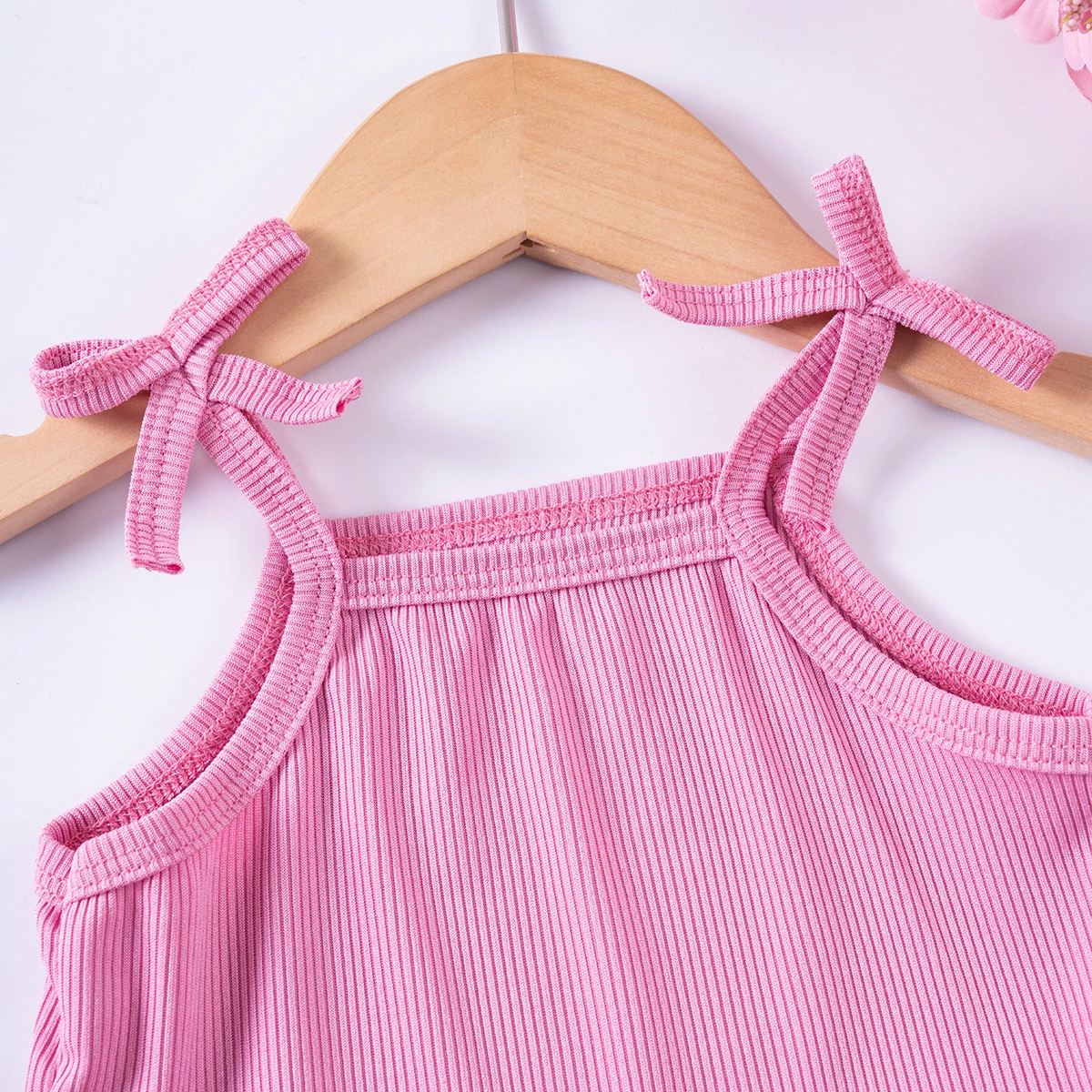 Baby Girl Brand Fashion Set 2-piece Set with Pleated Edge Suspenders and Pleated Edge Shorts for Wearing at Home or Parties