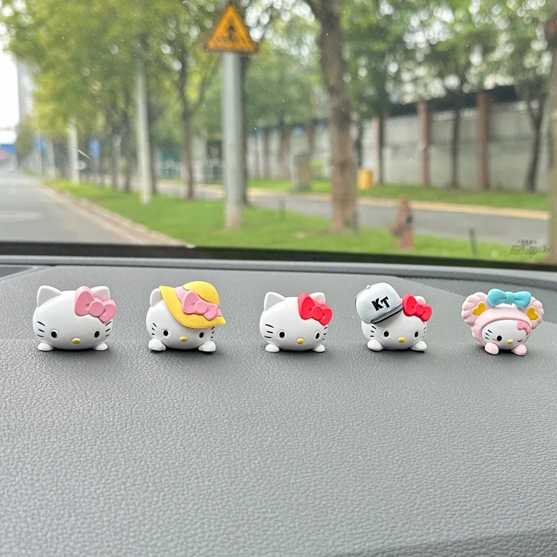 サンリオ-子供向けのハローキティアクションフィギュア,カワイイPVCモデル,車と机の装飾,子供のおもちゃ,誕生日プレゼント,5個