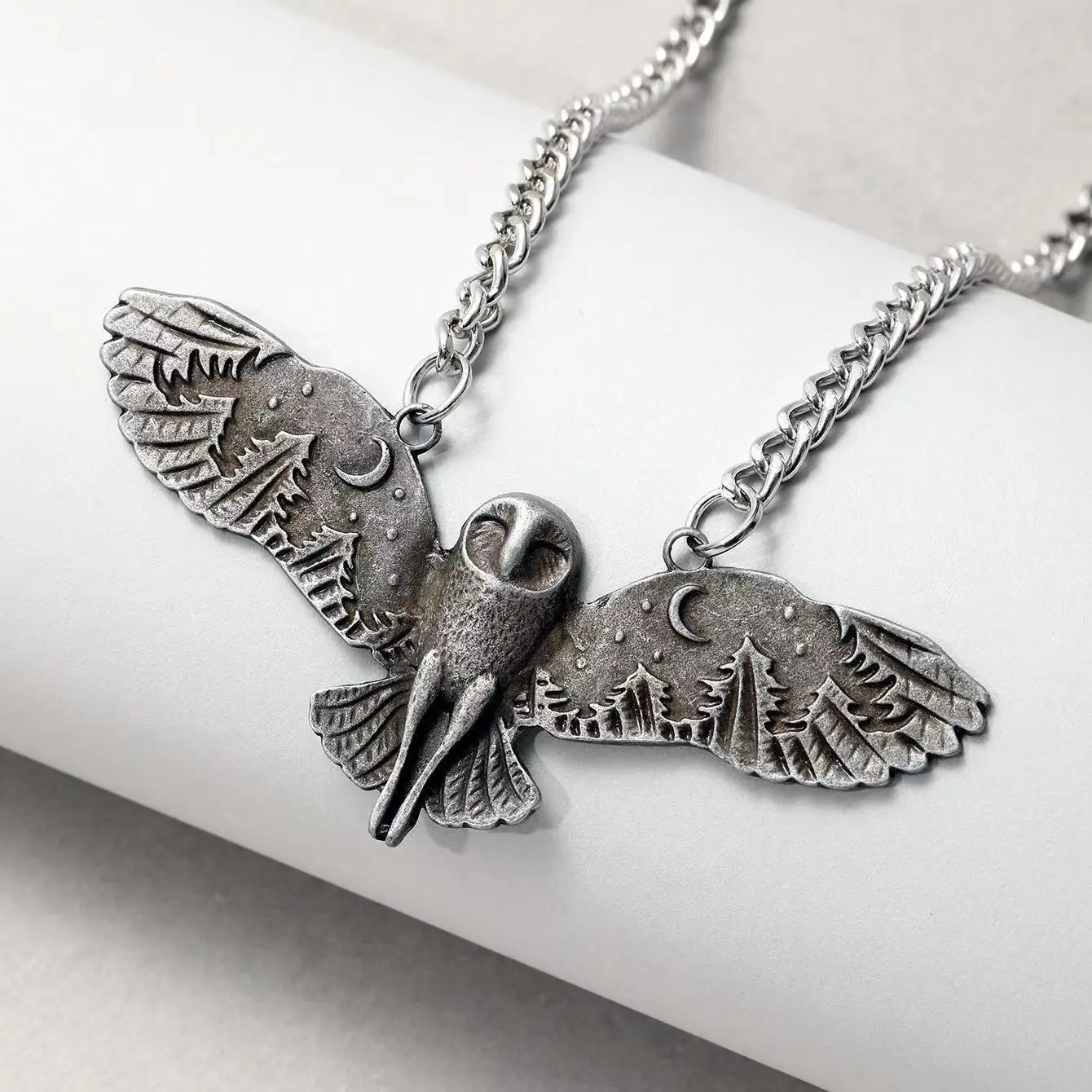 New Vintage Cute Fashion Multiple Animal Owl Necklaces for Men and Women European Owl Pendant Jewelry Trend