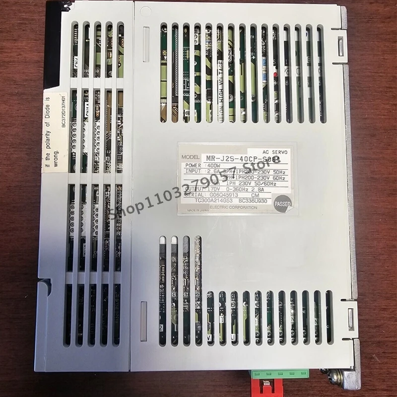 1ชิ้น MRJ2S40CP AC Servo Amplifier Drive PLC จัดส่งเร็ว MR-J2S-40CP ใหม่ในกล่องแบรนด์