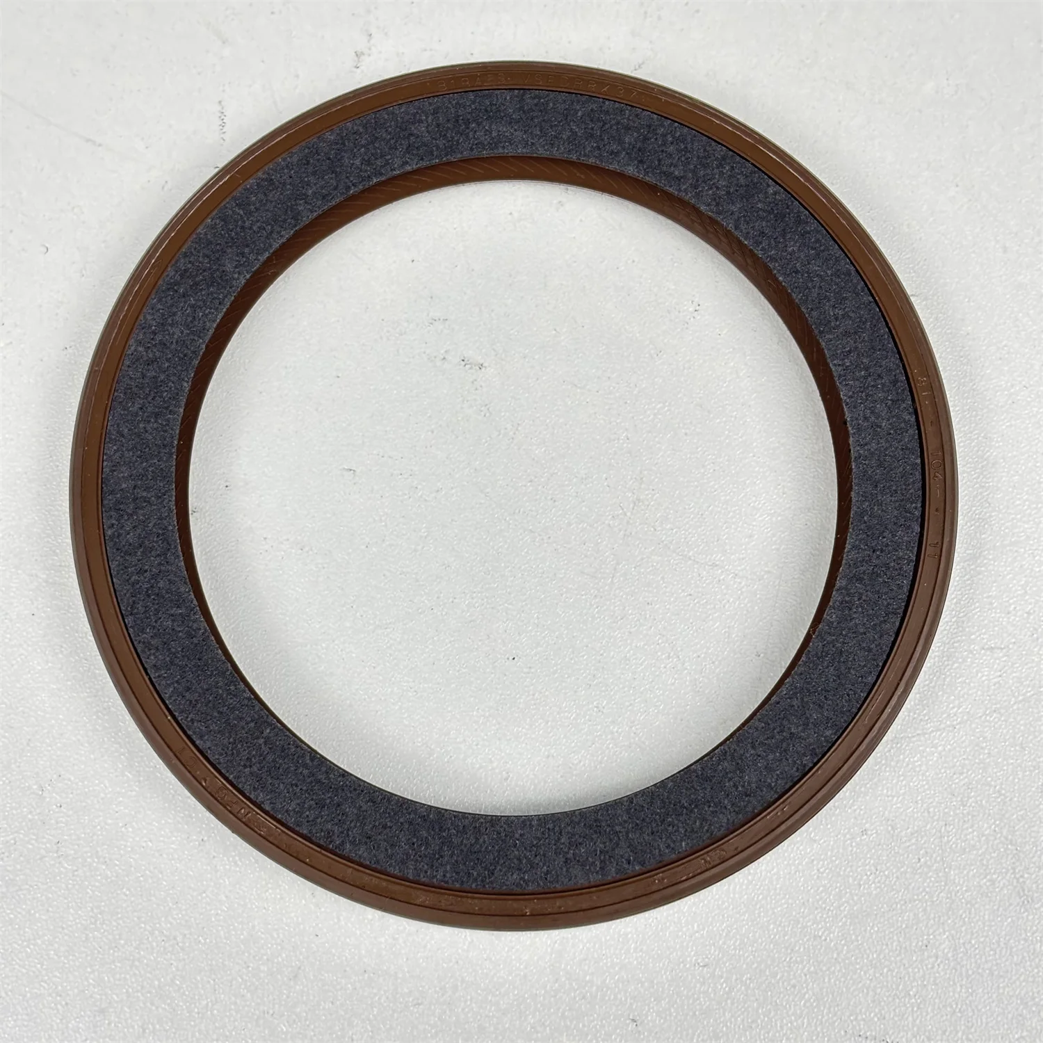 

Crankshaft Front Seal 20777540 For Volvo Penta D5 D7 TAD5 TAD7