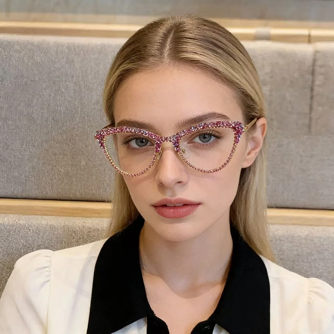 

Metal Eyeglass Frame Anti Blue Light Glasses Ultra Light and Fashionable Glasses