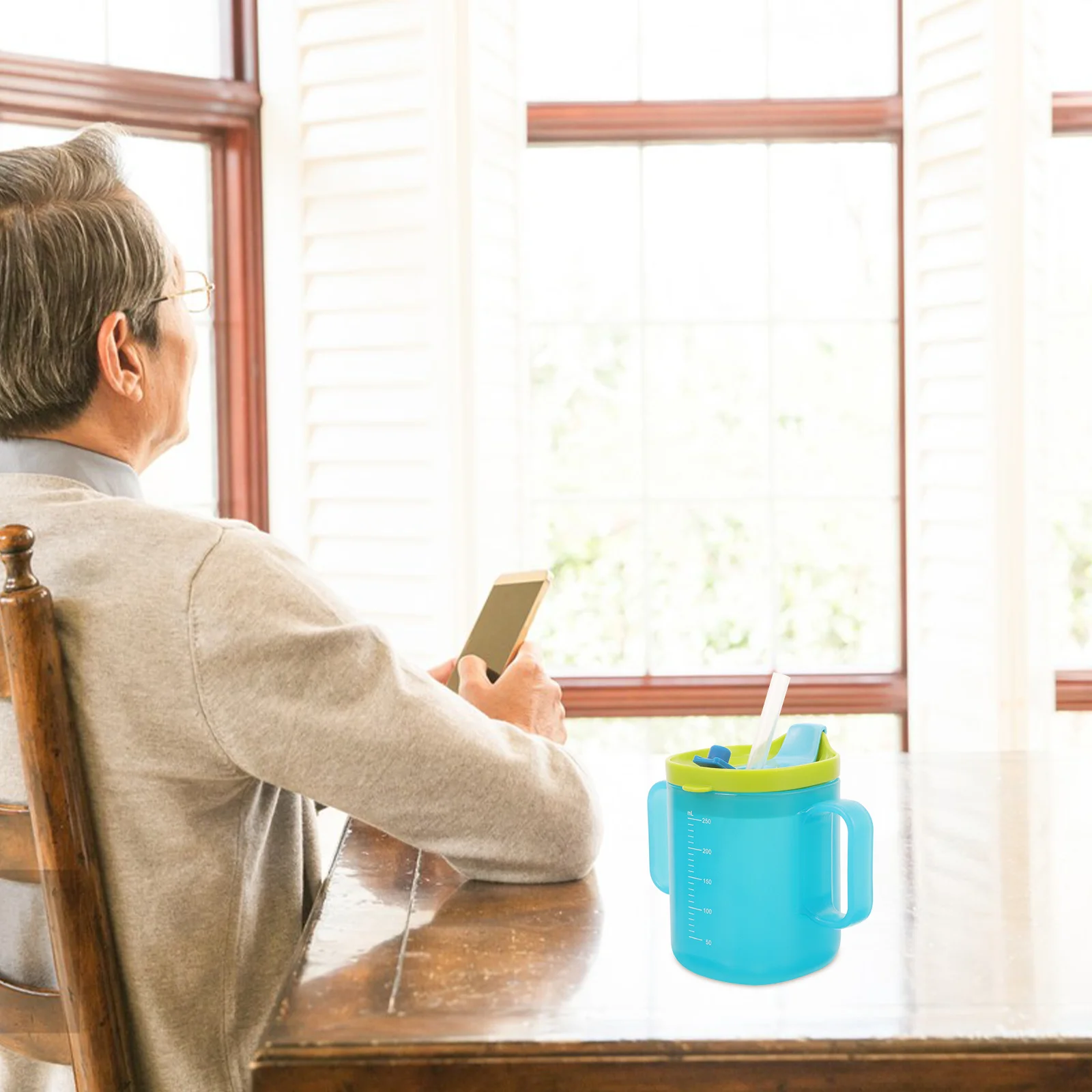 

Elderly Drinking Cup 250ml Spill Proof Unbreakable Liquid Feeding Cup for Disabled Patients Maternity Drinking Mug