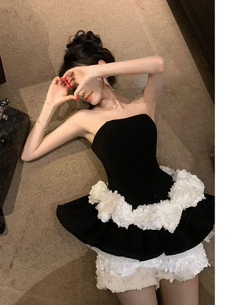 

Summer High-End Feel New Style Elegant Lady 3D Flower Embroidery Tube Top Fluffy Shorts Two-Piece Set Women's Fashion Ensemble