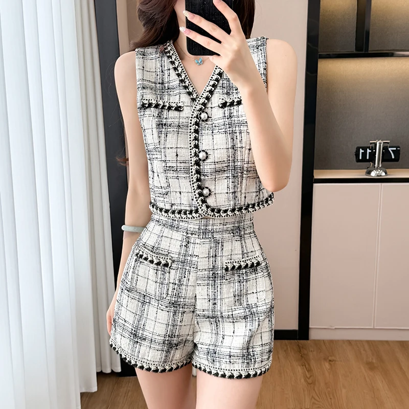 Designer Tweed Sleeveless Top and Shorts Set for Women Summer 2026 New Fashion Two-Piece Chic Plaid Outfit