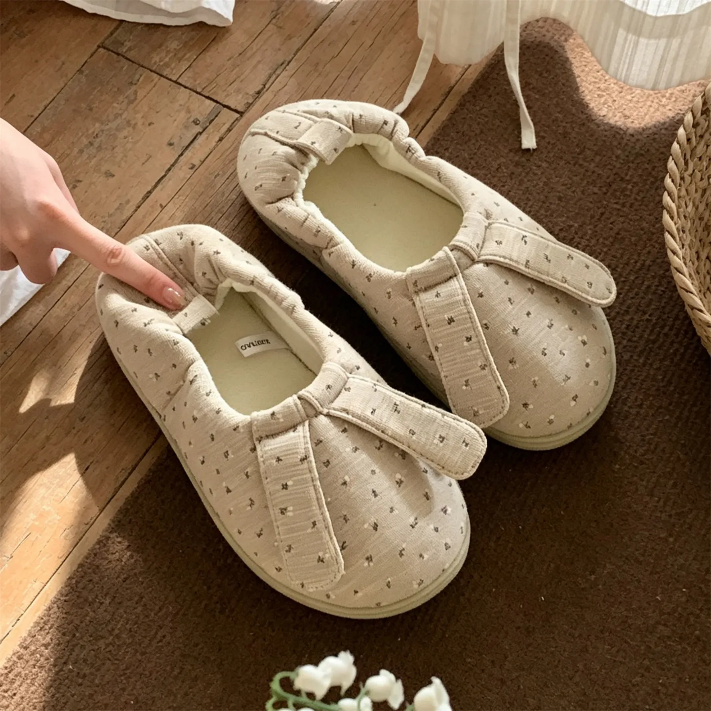 Women's Lightweight Non-Slip Autumn Winter Home Bag Floral Print Rabbit Ears Paired Cotton Slippers Cute Fresh Casual Minimalist