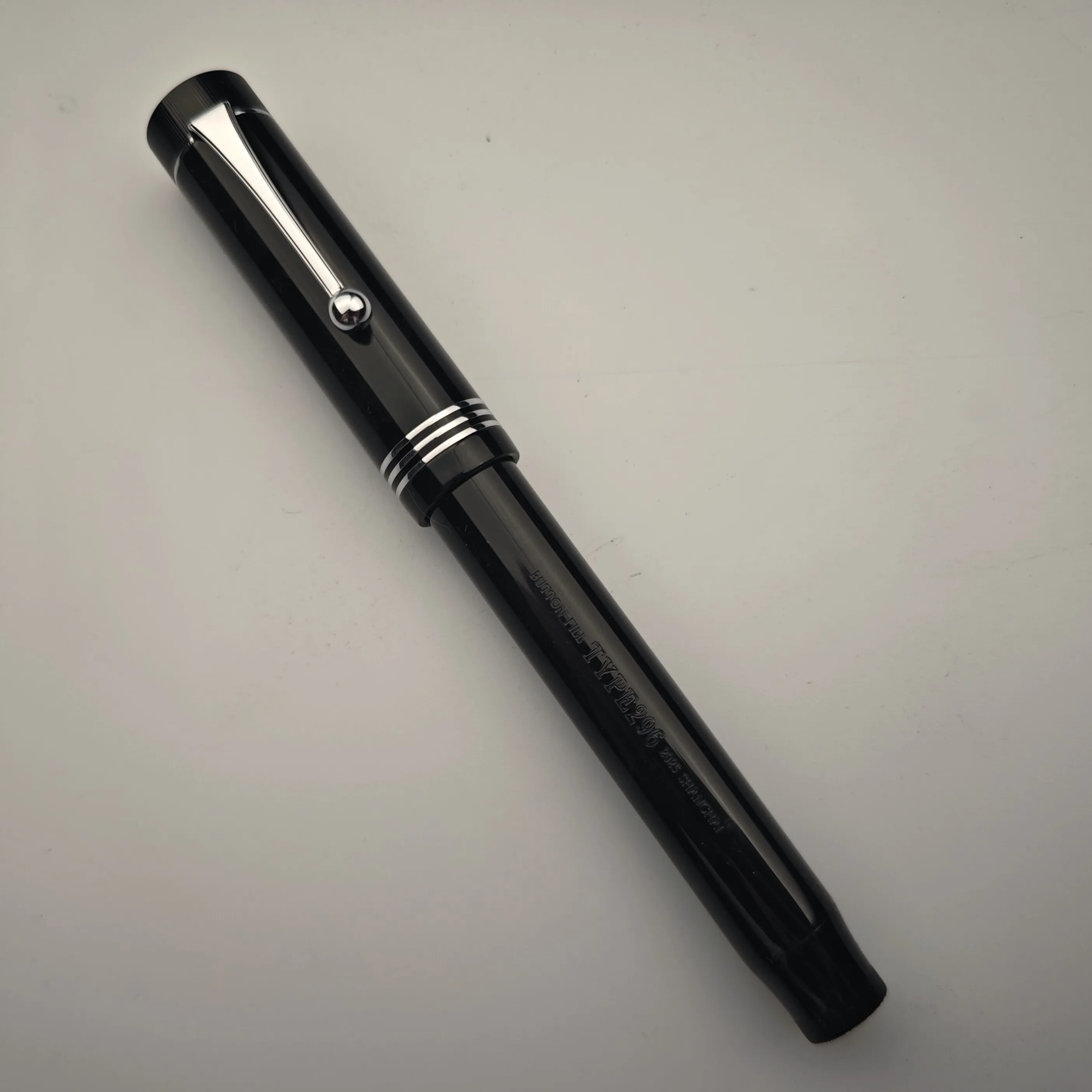 stylo-plume-classique-replique-yongxu-296-en-acrylique-plume-n°6-bouton-a-ressort-pour-l'encre-stylo-d'ecriture-professionnel-cadeau