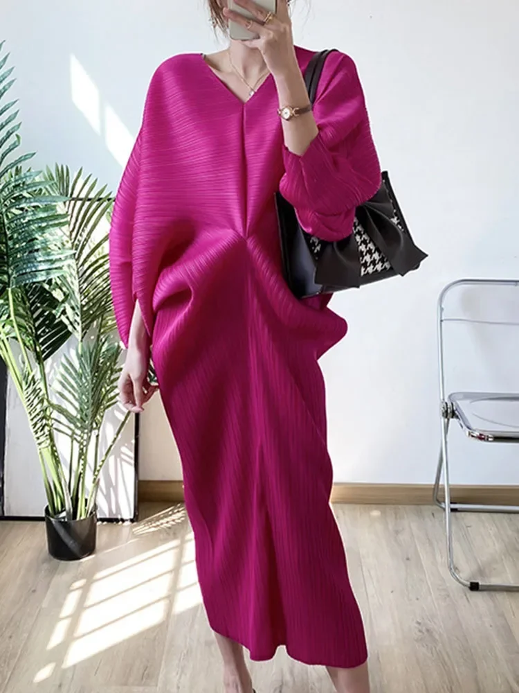 

Fold Elegant Pleated V-neck Batwing Elastic Sleeve Mid-calf Dress Women Loose Solid Color 2025 Summer Female New Clothing