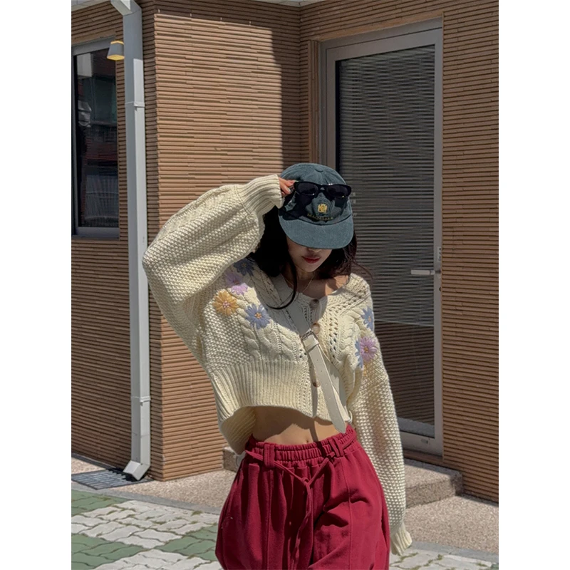 MEXZT Y2K سترة مشغولة من الصوف الأزهار المرأة Harajuku اقتصاص سترة ملابس خارجية الكورية الخامس الرقبة تريكو الشتاء طويلة الأكمام لاعبا