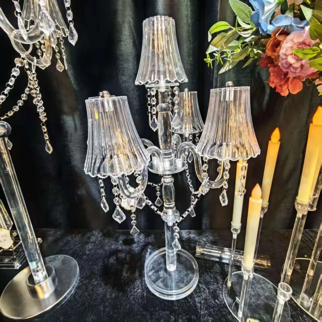 Luxuriöser Acryl-Kerzenleuchter als Hochzeits-Centerpiece, Kerzenhalter im französischen Stil für Tischdekoration bei Heimpartys – Detail 4