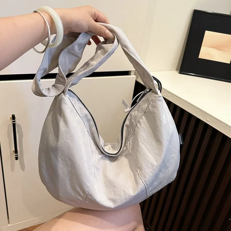 

Minimalist Unique Casual Simple Vintage Bag With Fashionable Letter Logo Crossbody Handbag Luxury