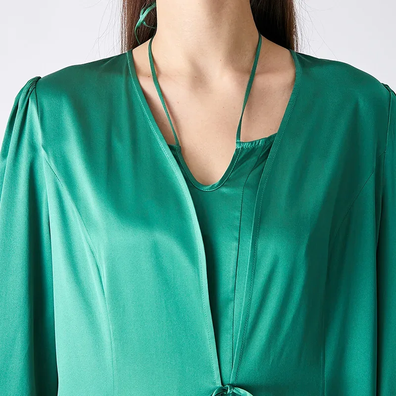 VOA Raso elastico di seta verde scollo a V maniche lunghe pizzo accappatoio di seta allentato per la casa casual semplice camicia da notte donna NE011