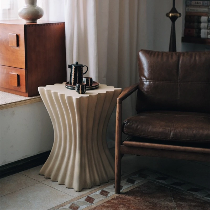 Vintage Roman column sofa side table, homestay living room square distressed coffee table, café leisure art side table