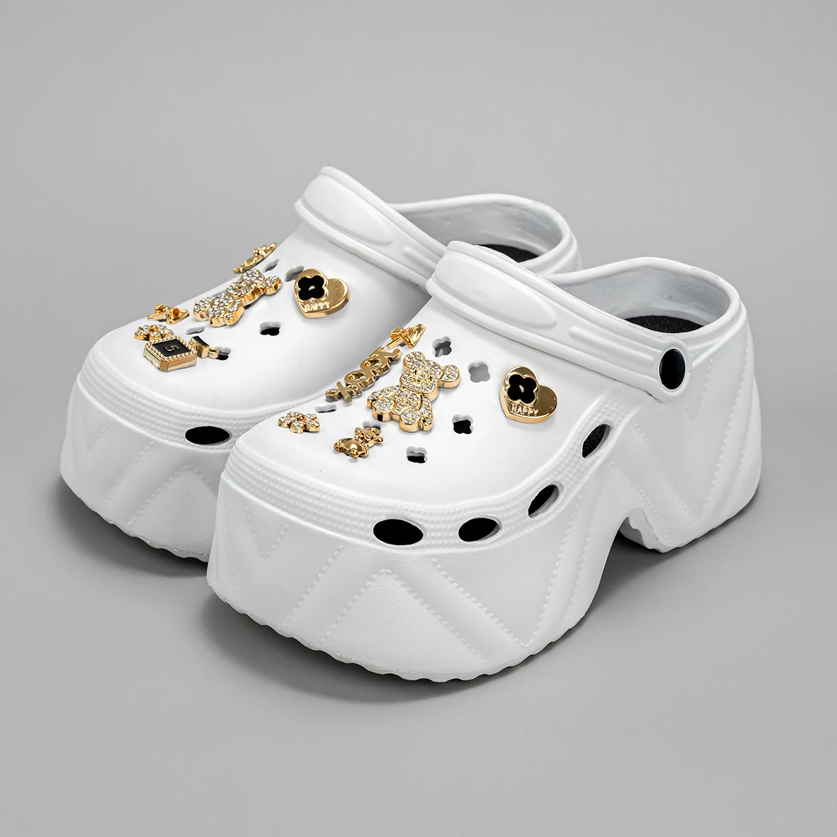 New Fashionable Gold Diamond Bear High Heel Imitation Leather Pattern Clogs X8809 image 2