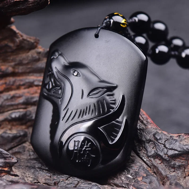 Vintage Obsidian Wolf Head Amulet Pendant Engraved Necklace for Men and Women Lucky Amulet Fashion Jewelry Gift