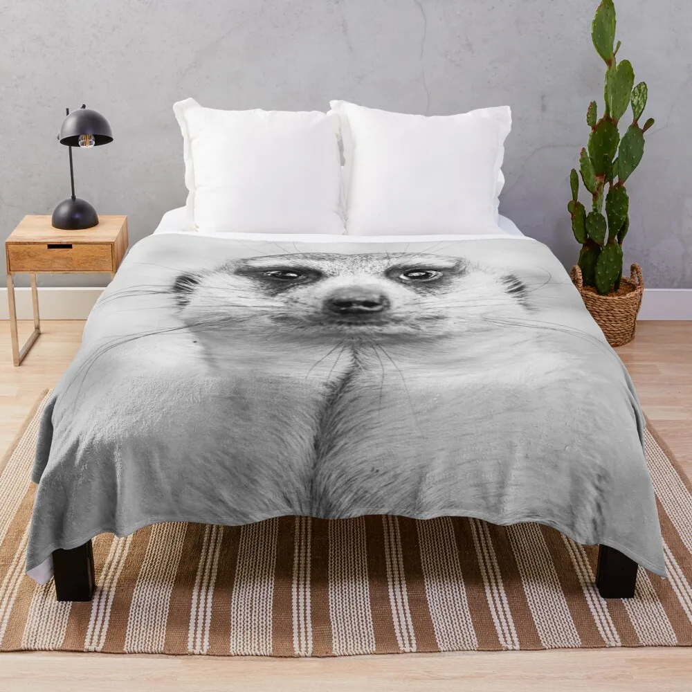 Meerkat portrait Throw Blanket Decoratives Winter beds Moving Sofa Blankets