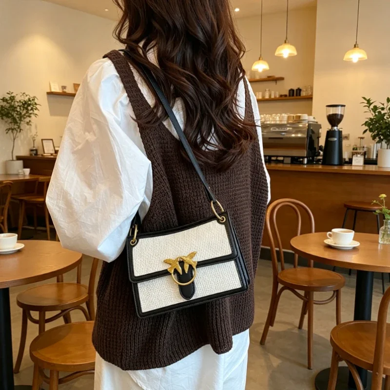 bolso-de-hombro-elegante-y-lujoso-para-fiestas-disenado-para-mujer-con-una-moderna-correa-de-cadena-para-llevarlo-cruzado-y-un-clasico-bolso-de-mano
