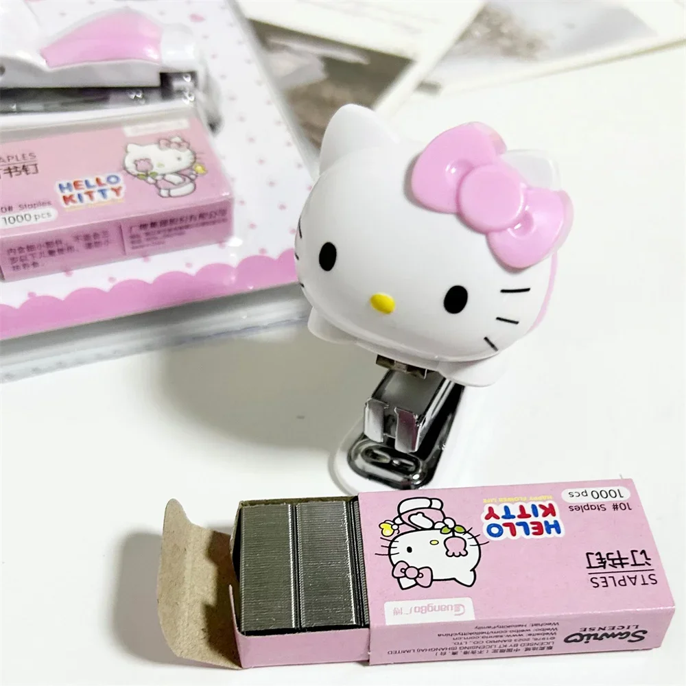 Set staples Hello Kitty dua warna lucu kartun KtCat, bahan siswa kertas tes mesin pengikat Mini Kawaii