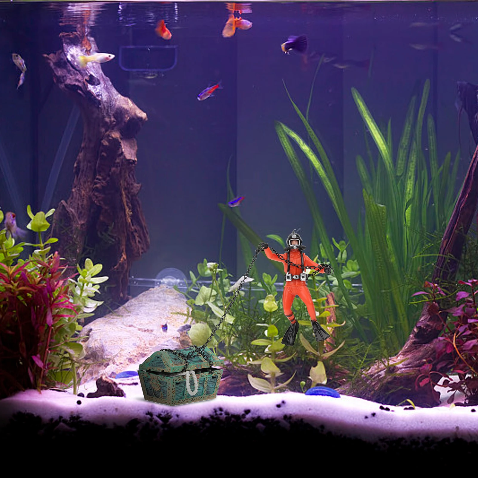 

Plastic Diver Decoration for Fish Tank L scape Unique Adornment Vivid Image Lifelike Modeling Safe Durable Aquarium