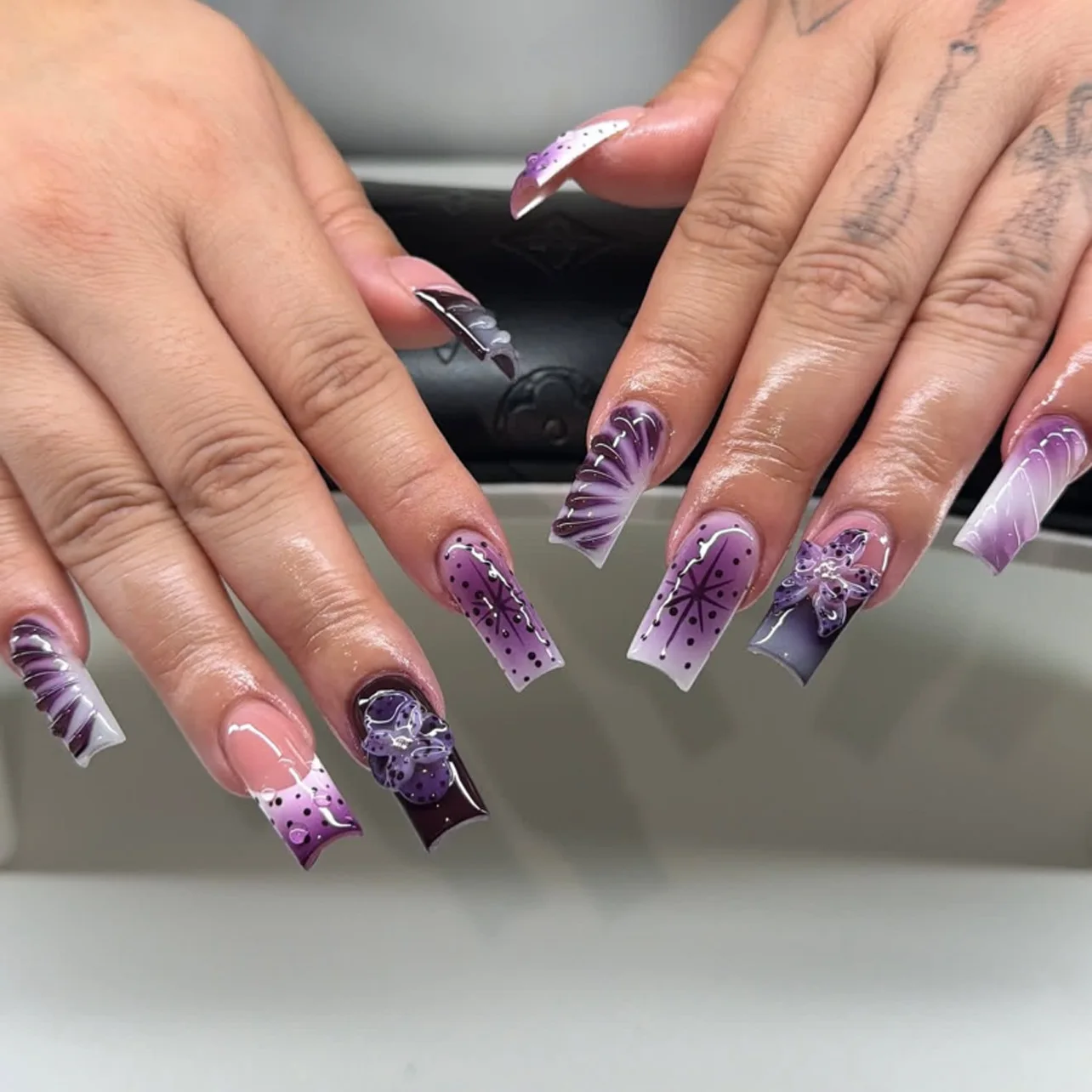 

24Pcs Mid-length Square Head False Nails Press on 3D Flower Purple Smudge Full Cover Nails Tips with French Detachable Fake Nail