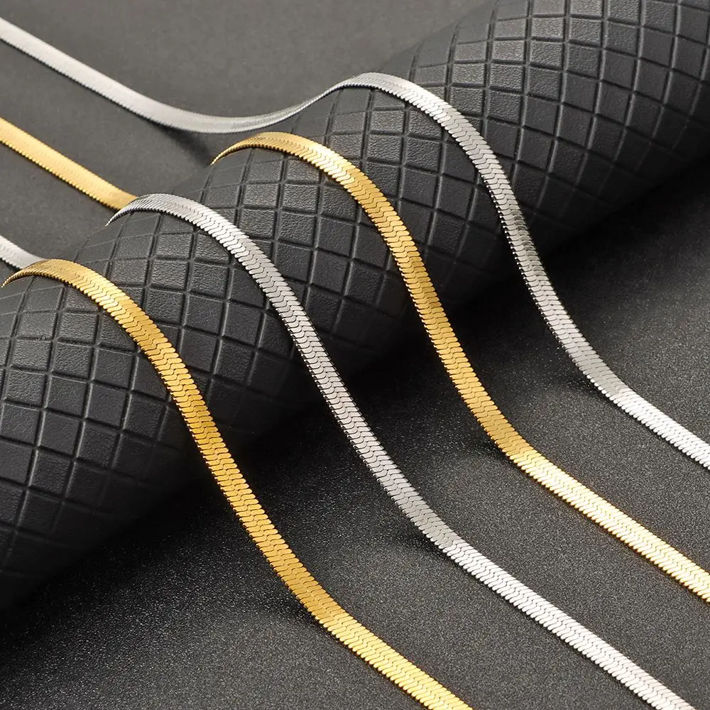 الفولاذ المقاوم للصدأ شقة الأفعى ربط سلسلة متعرجة المختنق قلادة مقاوم للماء فيلم ثعبان سلسلة بسيطة عقد قصير مجوهرات