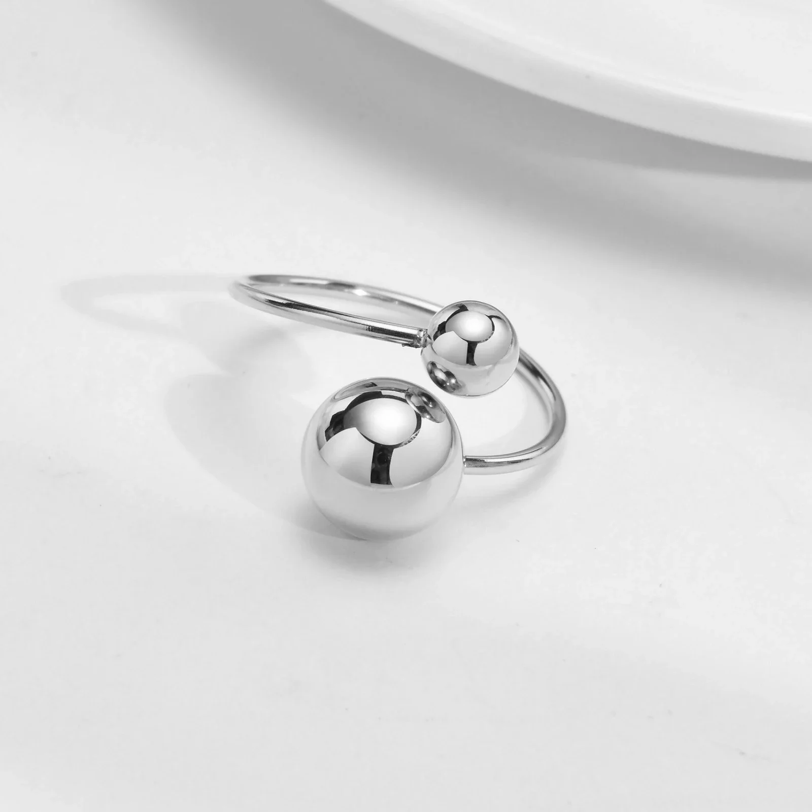 Anillo No se decolora de acero inoxidable con doble bola, esferas abiertas ajustables, Anillo envolvente para mujer, accesorio de joyería asimétrico