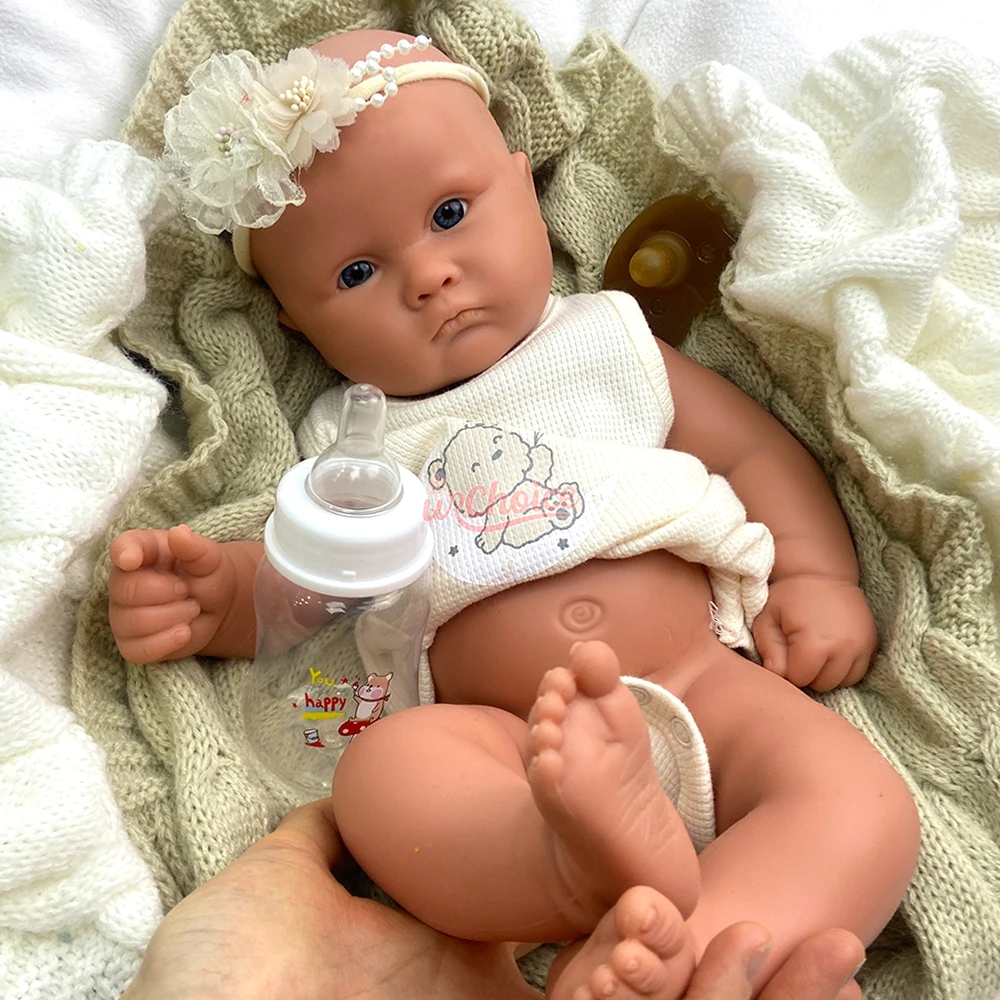 Handcrafted 18Inch Waterproof Silicone Doll Soft Lifelike Reborn Baby Girl Weighted Newborn Doll for Collectibles & Kids Toy