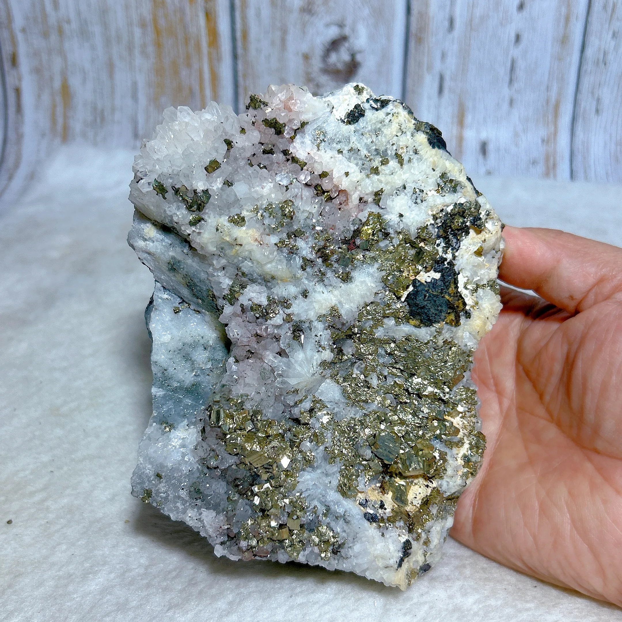High Quality Natural Crystal Pyrite Clear Quartz Cluster Specimen Raw Stone Healing Mineral Energy Ore Home Decorations Gift