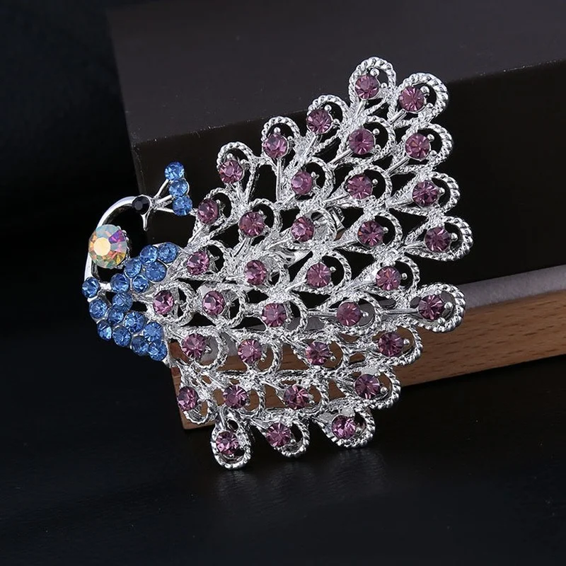 SKEDS Fashion Women Crystal Peacock Luxury Brooches Pins Trendy Vintage Rhinestone Brooch Pin Badges Shiny Jewelry For Lady Gift