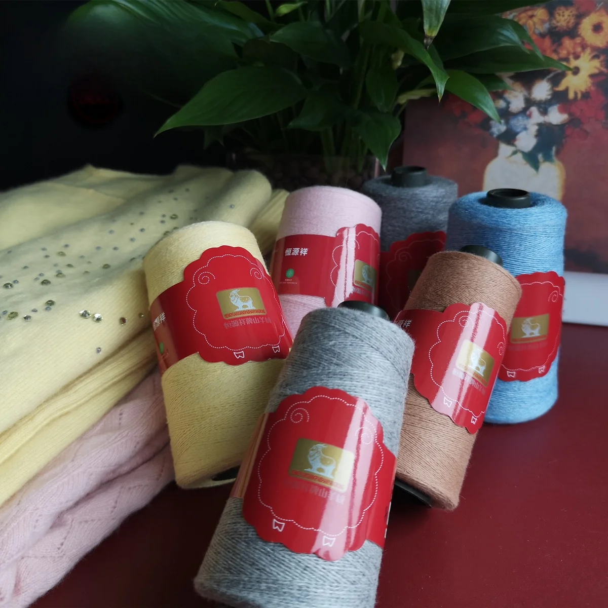 hand-knitted-camere-yarn-80-camere-ex-children's-scarf-hat-diy-hine-woven-wool-tead-by-constantine