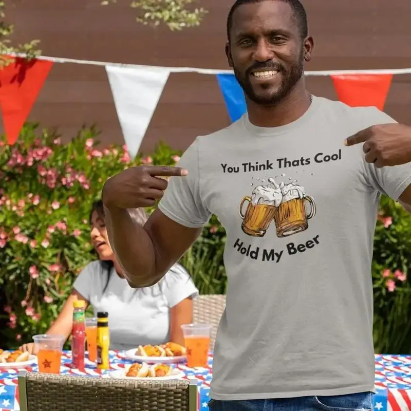 Offensichtliches T-Shirt mit sarkastischen Aufschriften für Männer mit lustigen Sprüchen: „Hold My Beer“