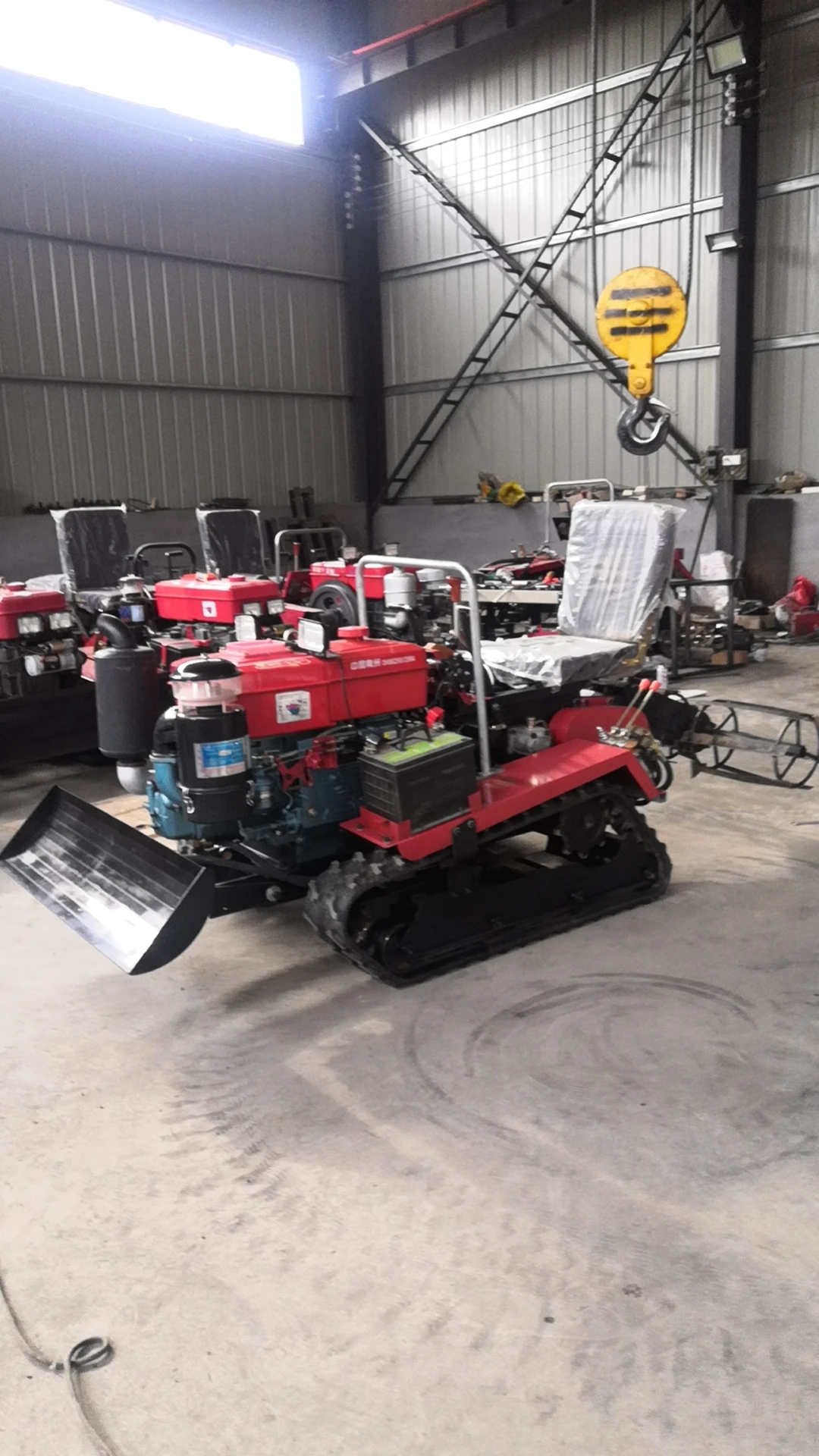 Authoritative Certification China Factory Production Custom-made Options Crawler Agricultural Tillage 35 Horsepower Micro Tiller