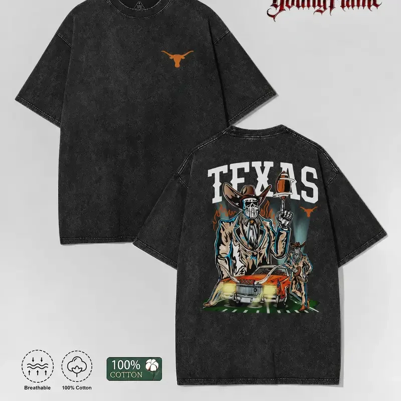 Retro Texas Longhorn Skull Graphic Streetwear Wasteland Biker Aesthetic The Perfect Gift for Summer and Autumn. Graphic Tees for Men
