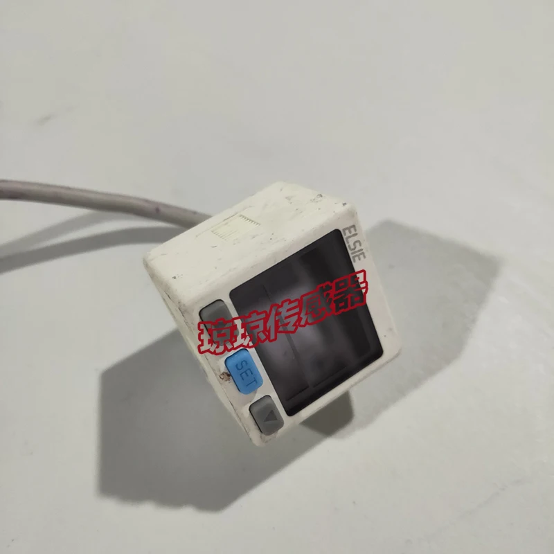 

ELSIE Taiwan Original Pressure Sensor EP42V-02-F1-3008-1 Pressure Switch Digital Pressure Gauge