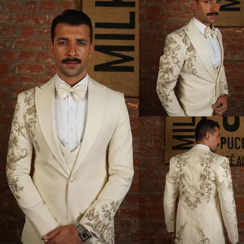 

Fashion Wedding Groom Tuxedo 2 Pieces Jacket Pants Vest Peaked Lapel Men Formal Banquet Party Prom Wear Customized Ropa hombre