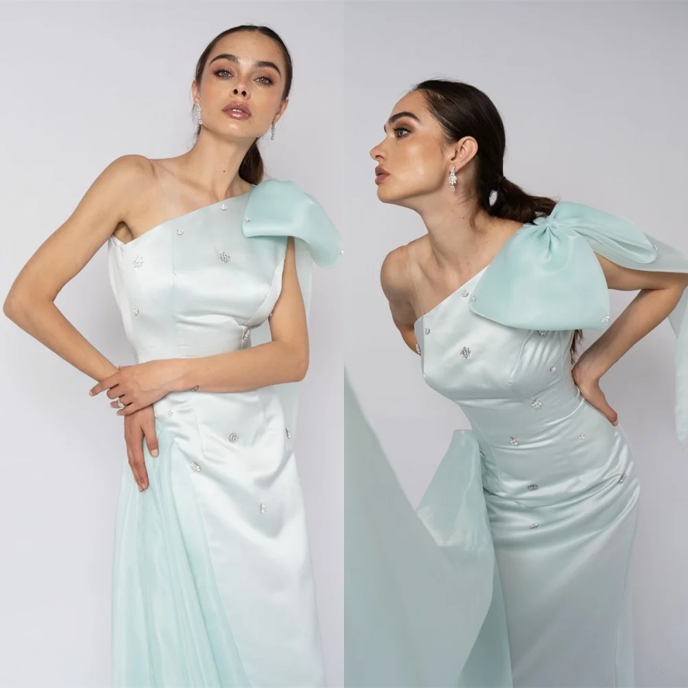 

Customized High Quality Light Blue Satin Evening Dress Exquisite Strapless One Shoulder Sleeveless Bow Crystal Homecoming Dress
