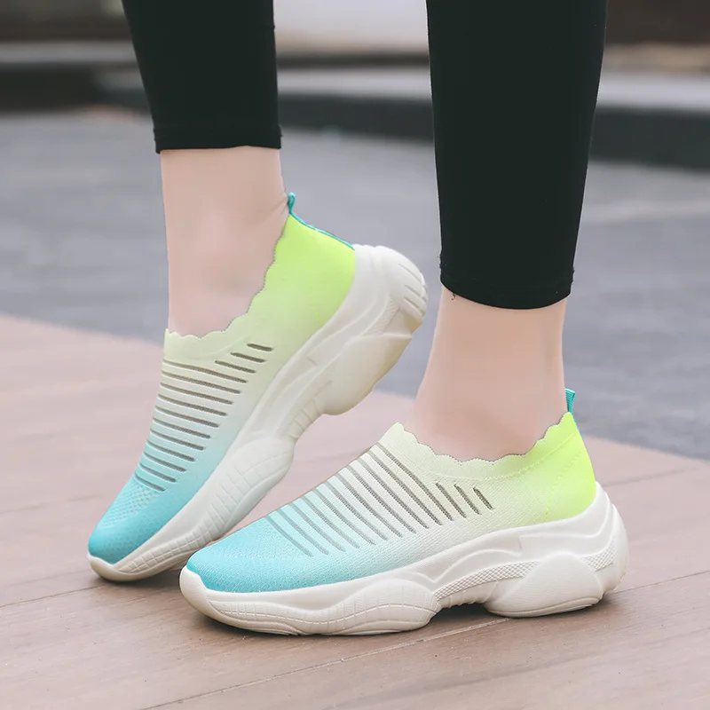 

2022 Women Sneakers Summer Sock Sport Shoes Breathable Mesh Platform Sneakers Fashion Slip-on Running Vulcanized Shoes for Women