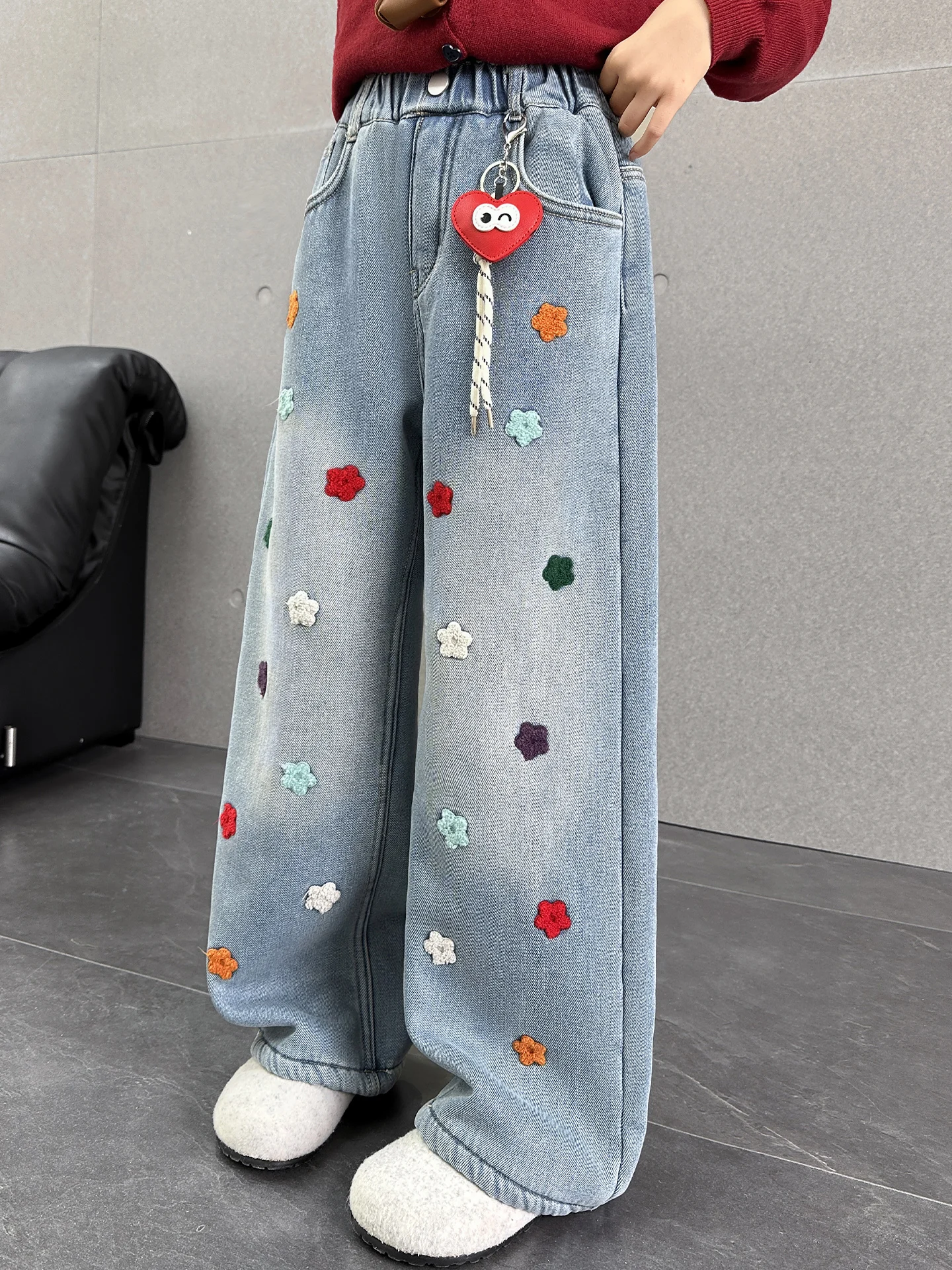 

Thiened Fce Girls Jeans Winter Wear Wide Leg Pants Embroidered Flowers Casual Elastic Waist Denim Trousers for Junior Girls