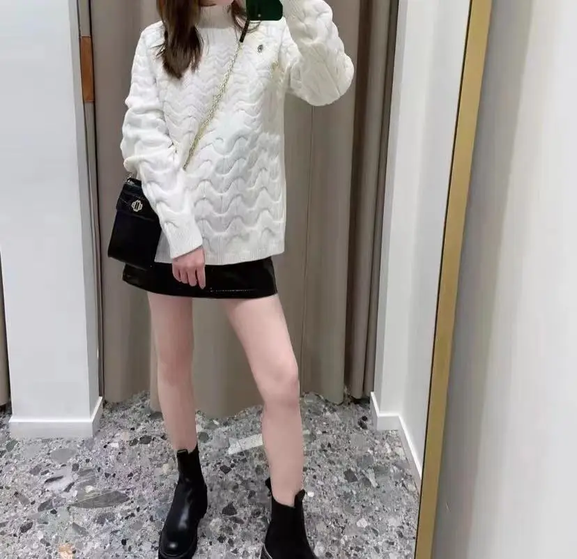 

Loose Knitted Sweater Commuter Stand up Collar Shoulder Buckle White Threaded Sweater M Home 2024 Autumn/Winter New Collection