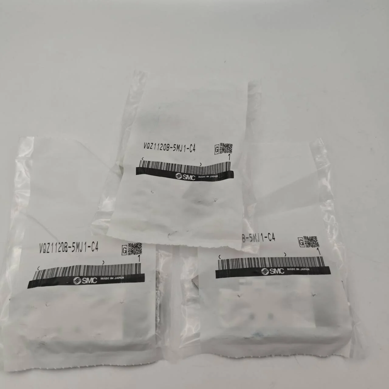 Elettrovalvola pneumatica originale SMC VQZ1120B-5MJ1-C4