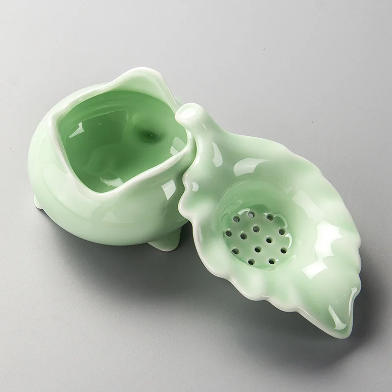 Creative leaf shape porcelain tea strainer Celadon Tea filter Porselein Kung Fu Infusor Theezeefje Teacup Wholesale victory